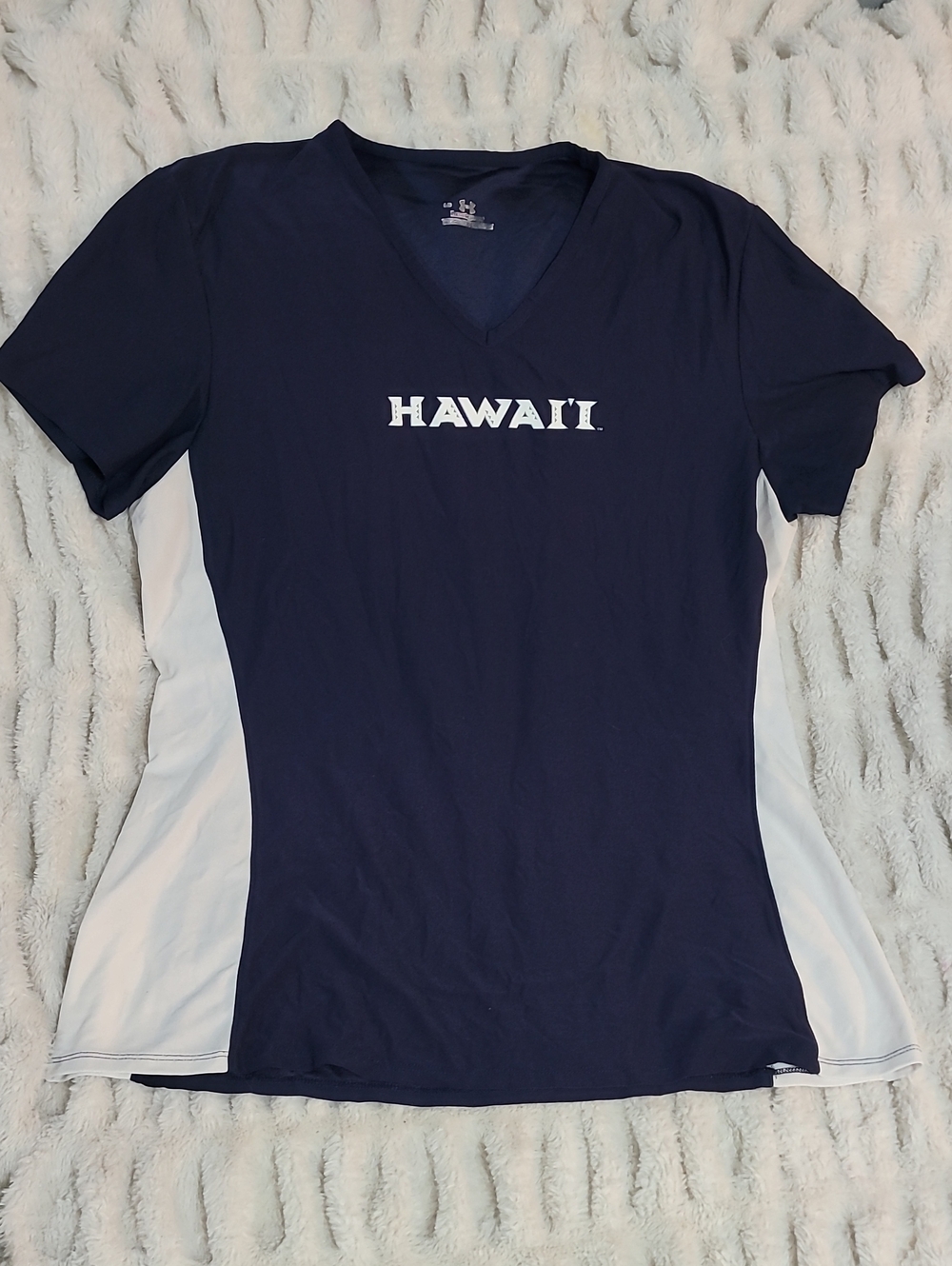 Under Armour Navy V-Neck Women's Tee with White Side Panels